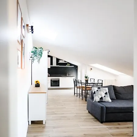 Apartment Mansarda Belli *